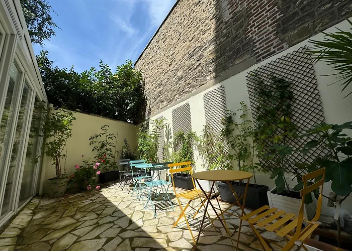 Hotel Lilas Gambetta Parigi